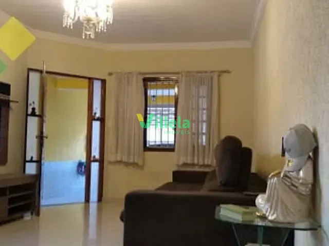 Casa à venda, no bairro Vila Ercília em Itaquaquecetuba