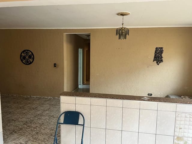 Casa com 275m² 3 quartos e 2 banheiros, para alugar, no bairro Centro em Cajamar