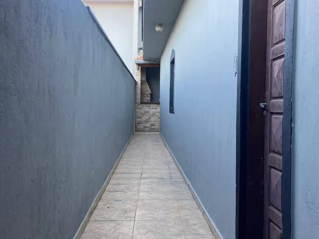 Casa com 275m² 3 quartos e 2 banheiros, para alugar, no bairro Centro em Cajamar