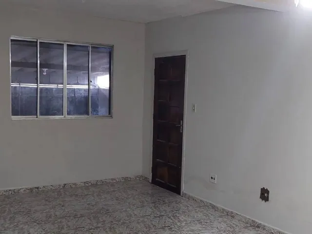 Casa com 275m² 3 quartos e 2 banheiros, para alugar, no bairro Centro em Cajamar
