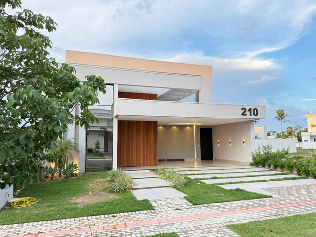 Casa com 362m² 3 quartos e 1 banheiro, à venda, no bairro Alameda das Cores Residencial em Sinop