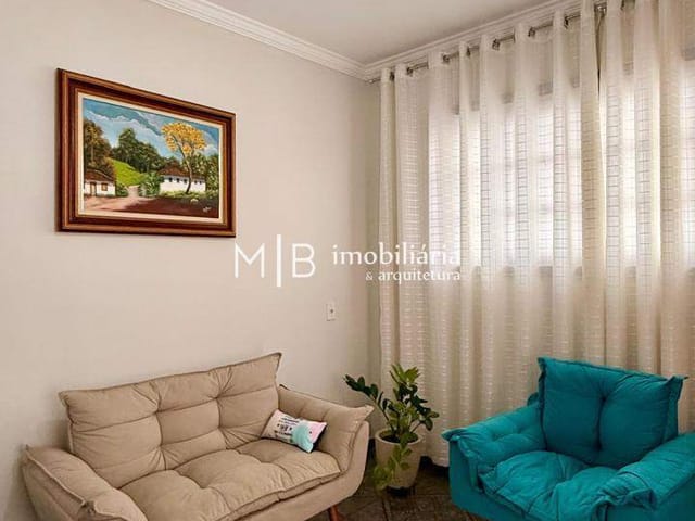 Casa 3 quartos e 2 banheiros, à venda, no bairro Vila Pitangui em Lavras