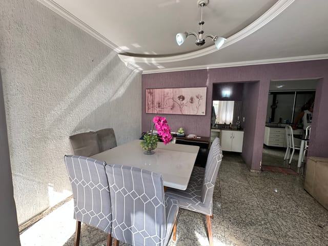 Casa 3 quartos e 3 banheiros, à venda, no bairro Manacás em Belo Horizonte
