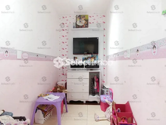 Casa com 185m² 7 quartos e 4 banheiros, à venda, no bairro Jardim Cruzeiro em Mauá