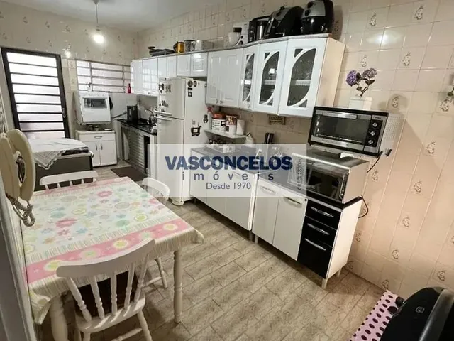 Casa com 200m² 3 quartos e 3 banheiros, à venda, no bairro Centro em São José Dos Campos
