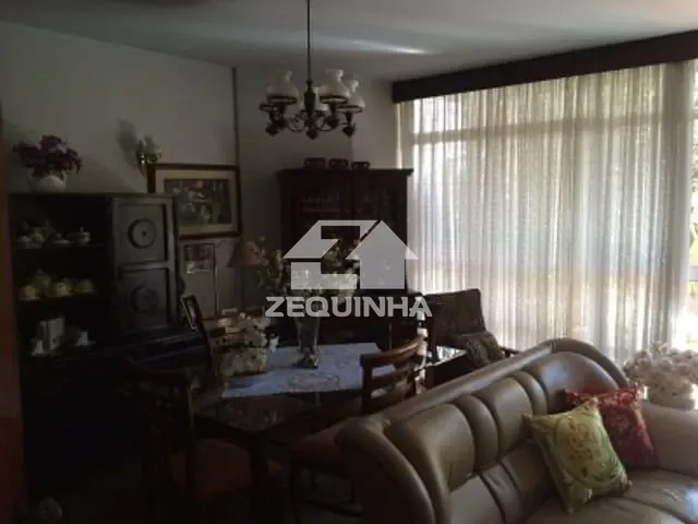 Casa com 250m² 3 quartos e 2 banheiros, à venda, no bairro Centro em Osasco