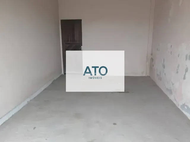 Casa 3 quartos e 2 banheiros, para alugar, no bairro Centro em Tijucas