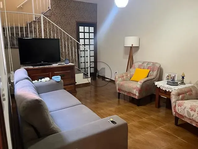 Casa com 125m² 4 quartos e 3 banheiros, à venda, no bairro Santa Rita em Guaratinguetá