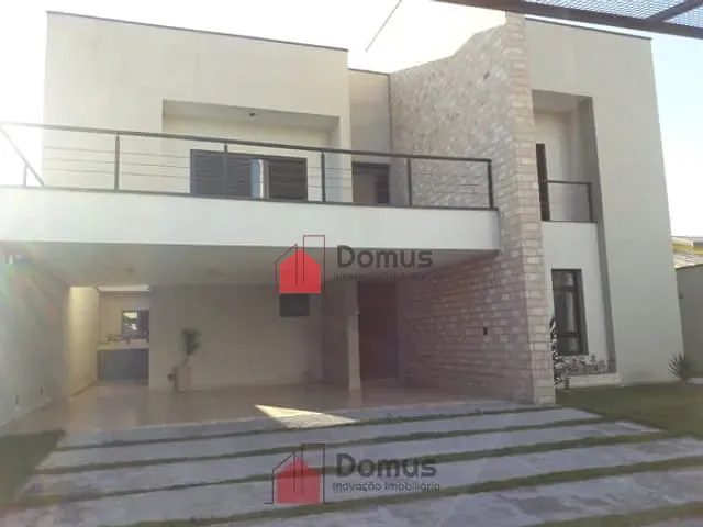 Casa à venda, no bairro Jardim Residencial Doutor Lessa em Pindamonhangaba