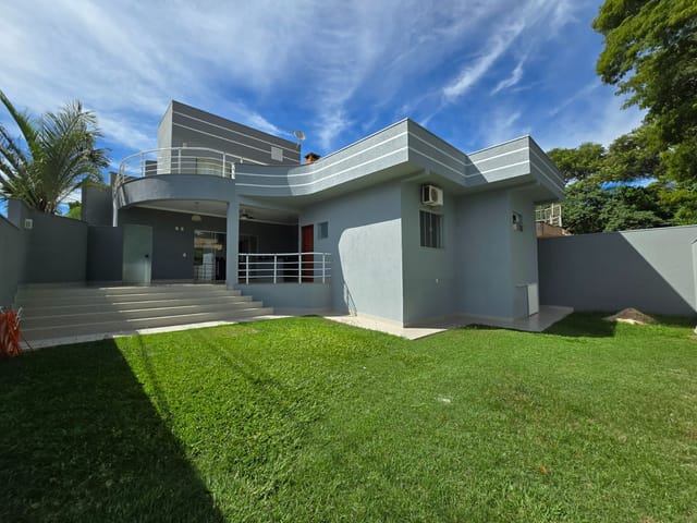 Casa 3 quartos e 2 banheiros, à venda ou para alugar, no bairro Engenho Velho em Nova Odessa