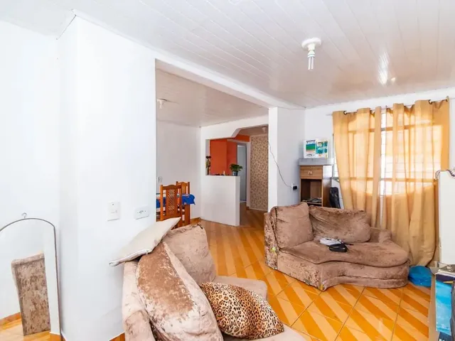Casa com 200m² 3 quartos e 2 banheiros, à venda, no bairro Cidade Industrial em Curitiba