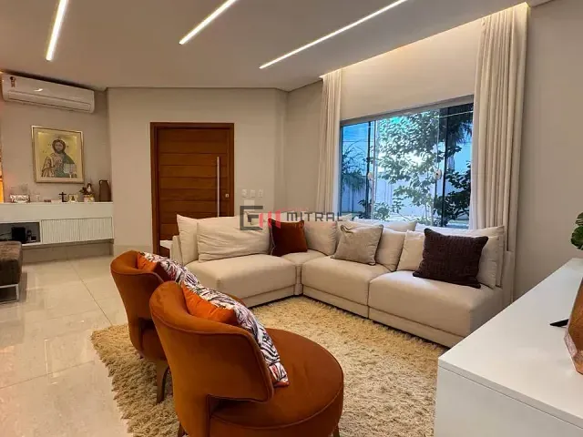 Casa com 330m² 5 quartos e 5 banheiros, à venda, no bairro Operária em Londrina