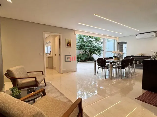 Casa com 330m² 5 quartos e 5 banheiros, à venda, no bairro Operária em Londrina