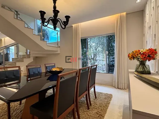 Casa com 330m² 5 quartos e 5 banheiros, à venda, no bairro Operária em Londrina