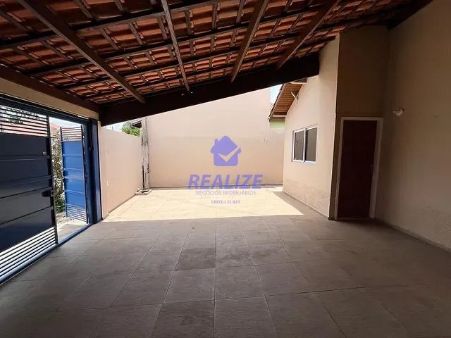 Casa com 250m² 3 quartos e 2 banheiros, à venda, no bairro Jardim Nossa Senhora da Penha em Botucatu