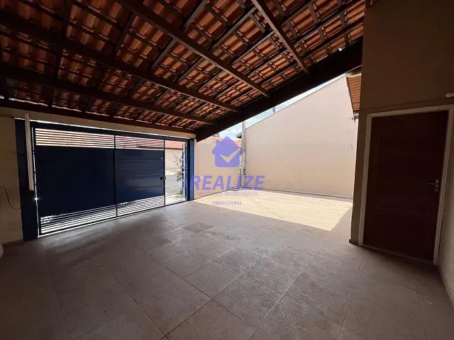 Casa com 250m² 3 quartos e 2 banheiros, à venda, no bairro Jardim Nossa Senhora da Penha em Botucatu