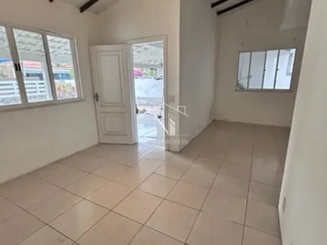 Casa com 360m² 3 quartos e 2 banheiros, à venda, no bairro São José do Imbassaí em Maricá
