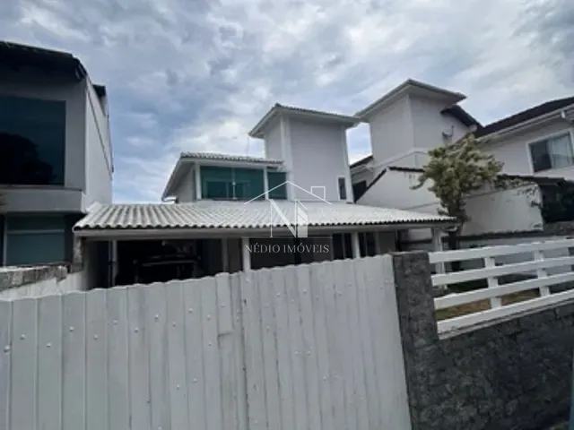 Casa com 360m² 3 quartos e 2 banheiros, à venda, no bairro São José do Imbassaí em Maricá