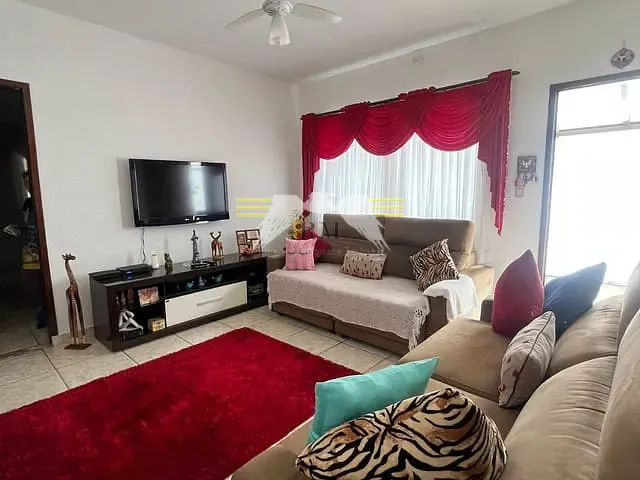 Casa com 120m² 3 quartos e 1 banheiro, à venda, no bairro Burgo Paulista em São Paulo