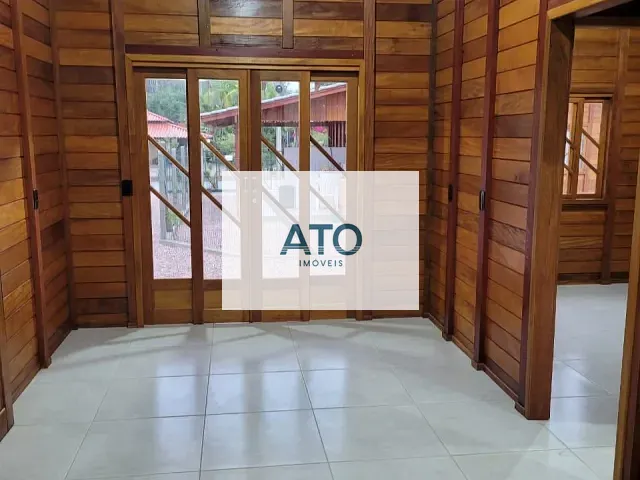 Casa 2 quartos e 1 banheiro, para alugar, no bairro Terra nova em Tijucas