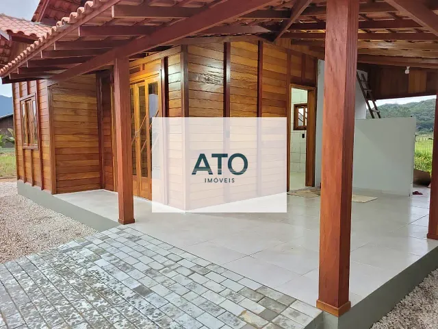 Casa 2 quartos e 1 banheiro, para alugar, no bairro Terra nova em Tijucas