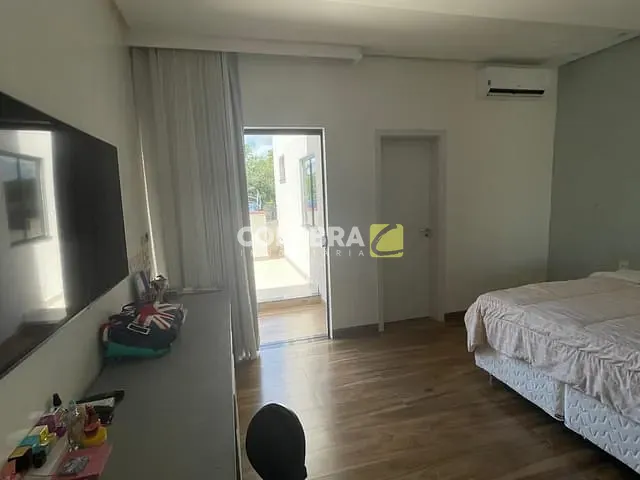 Casa com 350m² 3 quartos e 4 banheiros, à venda, no bairro Urumanduba em Santarém