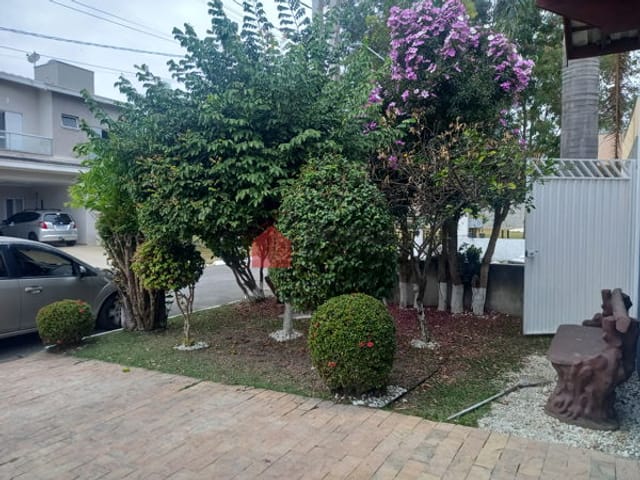 Casa à venda, no bairro Crispim em Pindamonhangaba