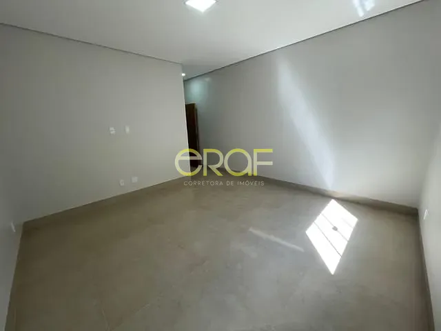 Casa com 210m² 3 quartos e 2 banheiros, à venda, no bairro Setor de Chácaras Sul em Formosa