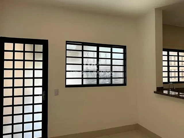 Casa 2 quartos e 2 banheiros, à venda, no bairro Residencial Forteville em Goiânia
