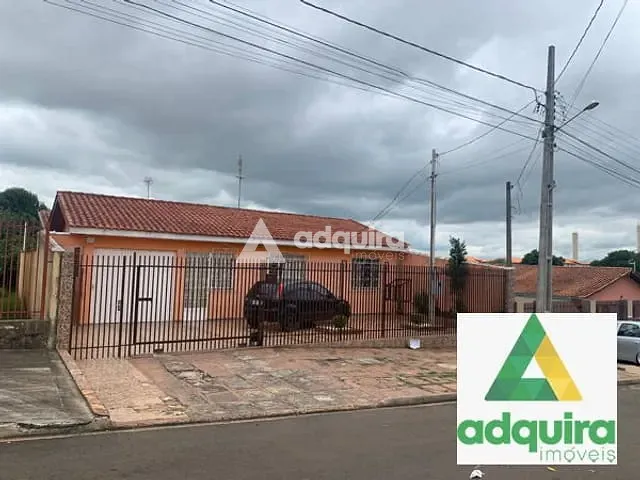Casa com 429m² 4 quartos e 2 banheiros, à venda, no bairro Uvaranas em Ponta Grossa