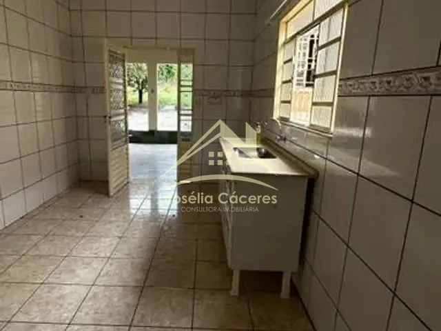 Casa com 360m² 3 quartos e 2 banheiros, à venda, no bairro Jardim Glória l em Várzea Grande