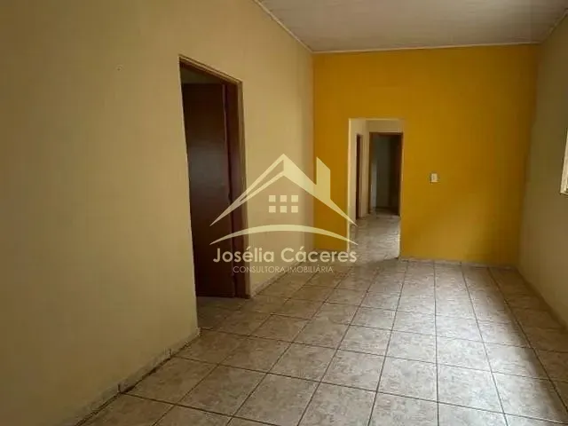 Casa com 360m² 3 quartos e 2 banheiros, à venda, no bairro Jardim Glória l em Várzea Grande