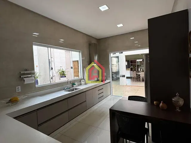 Casa 3 quartos e 3 banheiros, à venda, no bairro Belo Horizonte em Marabá