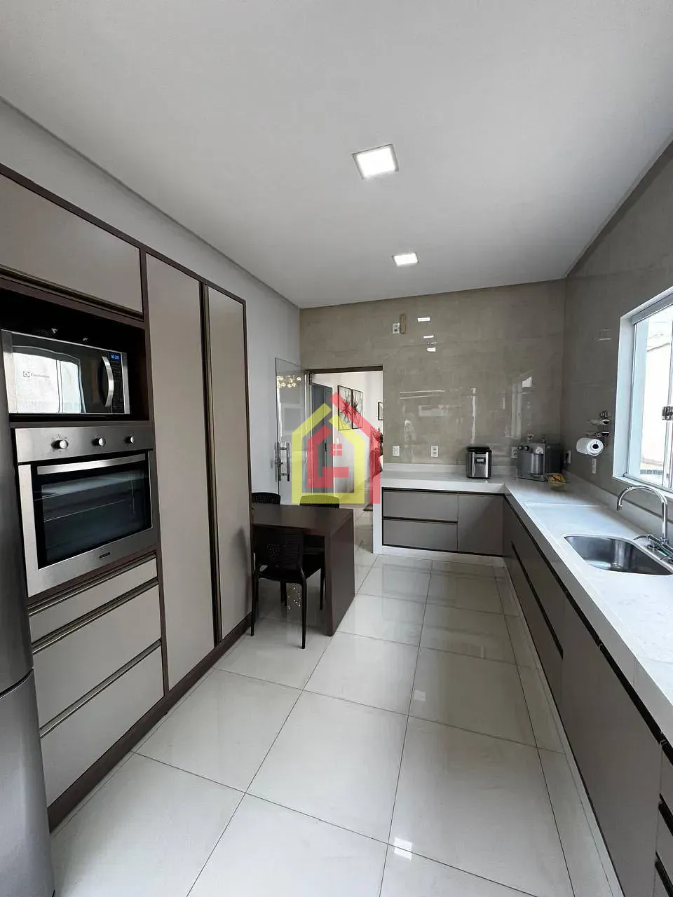 Casa à venda com 3 quartos, 3 suítes, 3 vagas e 280m² no Belo Horizonte, Marabá (PA) — foto 4 de 19
