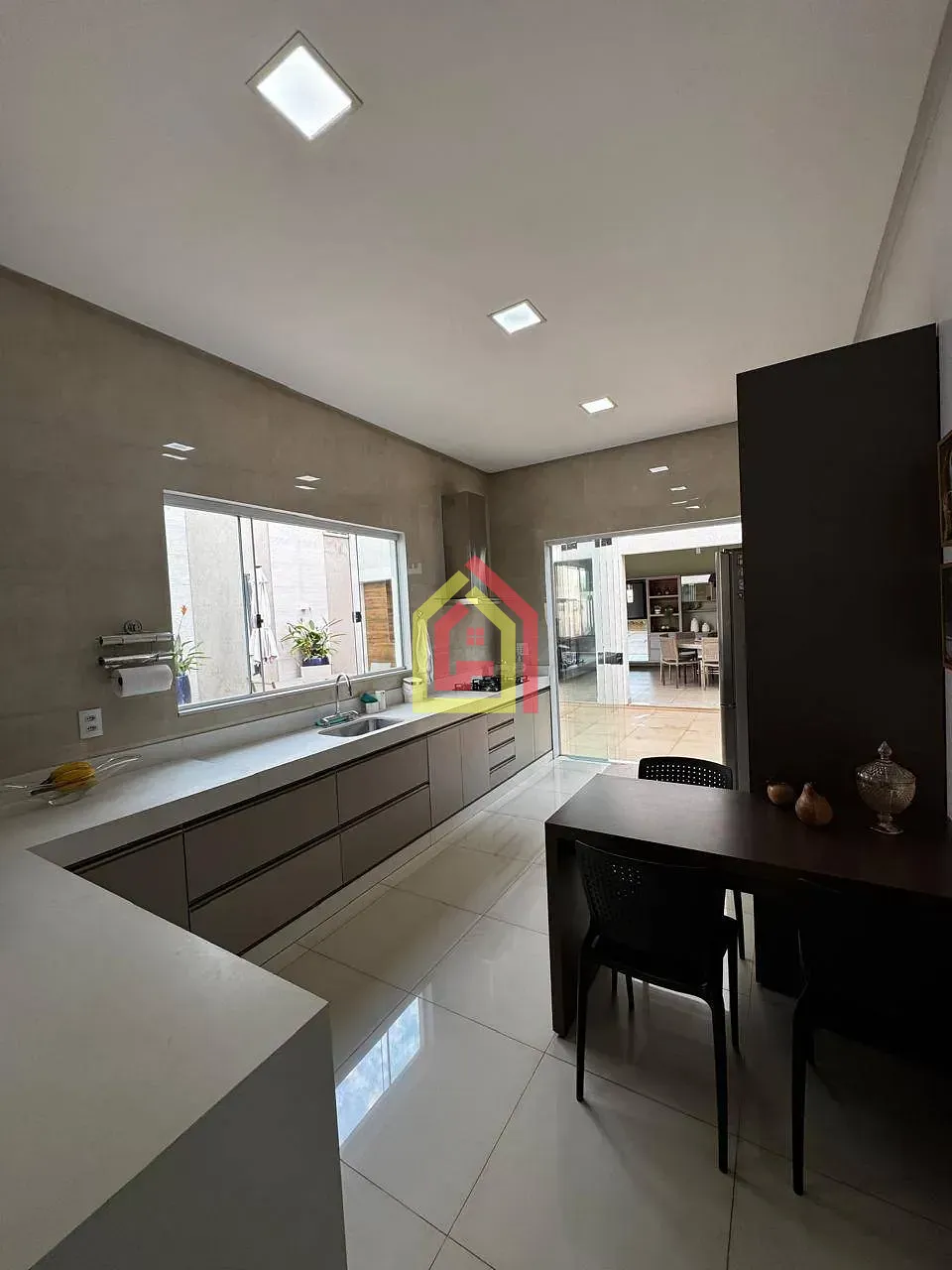 Casa à venda com 3 quartos, 3 suítes, 3 vagas e 280m² no Belo Horizonte, Marabá (PA) — foto 5 de 19