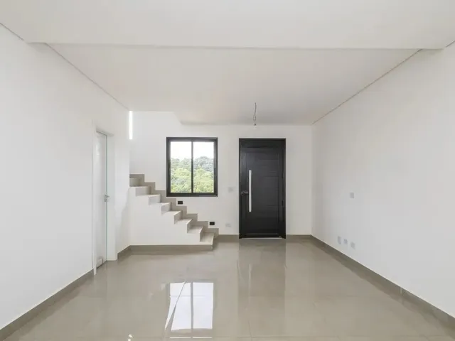Casa com 109m² 3 quartos e 4 banheiros, à venda, no bairro Vista Alegre em Curitiba