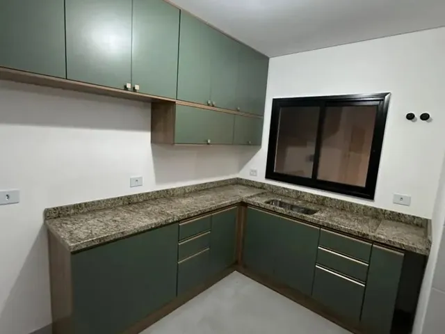 Casa com 109m² 3 quartos e 4 banheiros, à venda, no bairro Vista Alegre em Curitiba