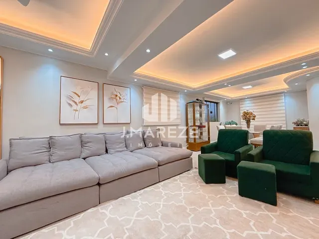 Casa com 415m² 3 quartos e 5 banheiros, à venda, no bairro Centro em Apucarana