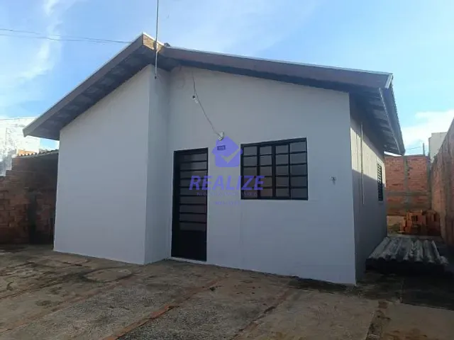 Casa com 200m² 2 quartos e 1 banheiro, à venda, no bairro Jardim Maria Luiza em Botucatu
