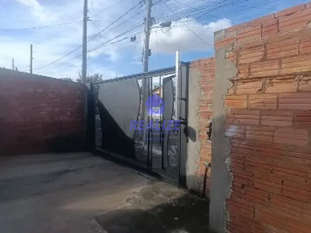 Casa com 200m² 2 quartos e 1 banheiro, à venda, no bairro Jardim Maria Luiza em Botucatu