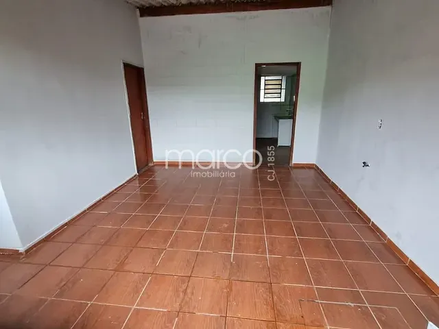 Casa 4 quartos e 1 banheiro, para alugar, no bairro Conjunto Vera Cruz em Goiânia