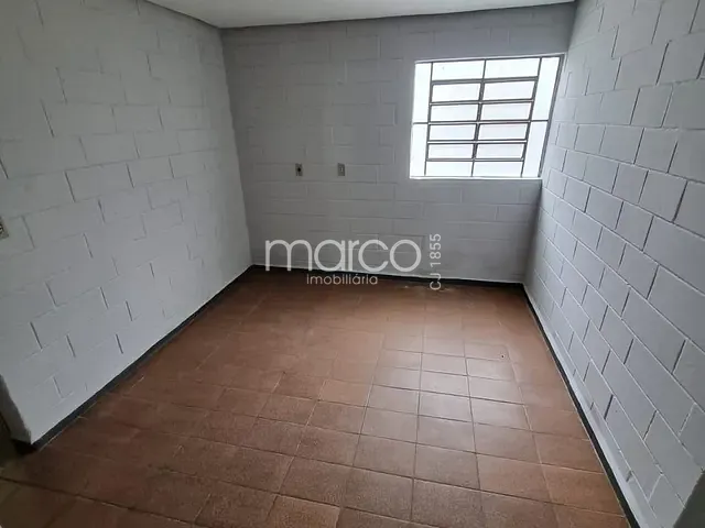 Casa 4 quartos e 1 banheiro, para alugar, no bairro Conjunto Vera Cruz em Goiânia