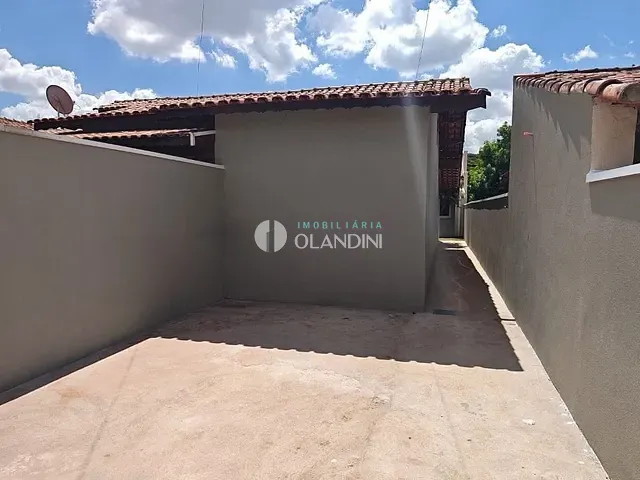 Casa com 300m² 2 quartos e 1 banheiro, para alugar, no bairro Jardim de Faveri em Artur Nogueira