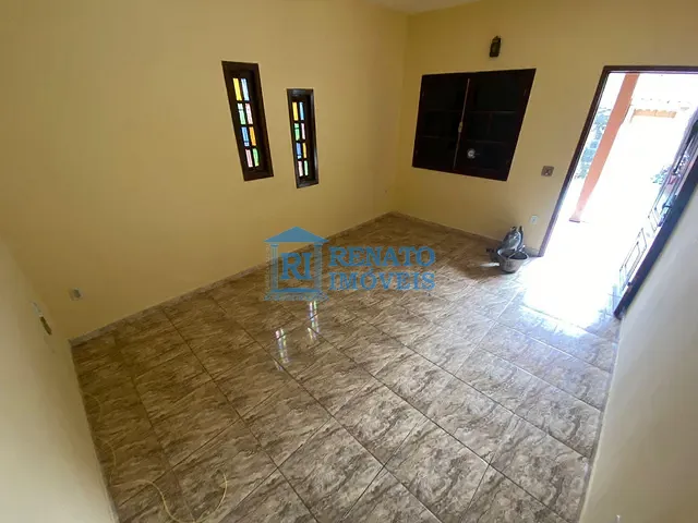 Casa 5 quartos e 4 banheiros, à venda, no bairro Jacaroá em Maricá