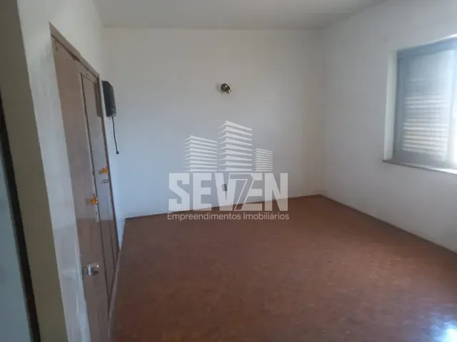 Casa com 275m² 3 quartos e 2 banheiros, à venda, no bairro Vila Santa Tereza em Bauru