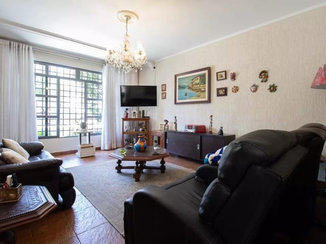 Casa com 260m² 4 quartos e 3 banheiros, à venda, no bairro Vila Deodoro em São Paulo
