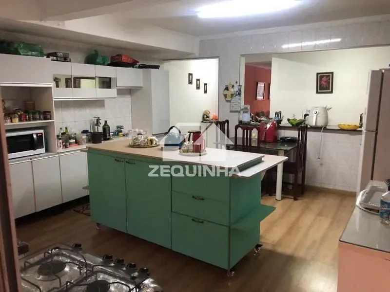 Casa, 3 quartos, 242 m² - Foto 21