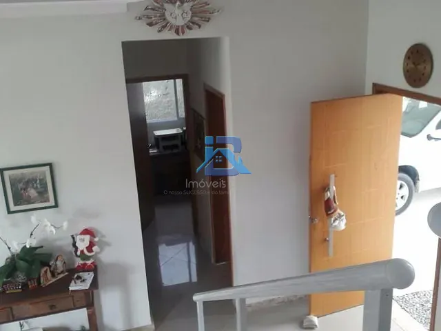 Casa com 300m² 3 quartos e 5 banheiros, à venda, no bairro Residencial Fazenda Serrinha em Itatiba