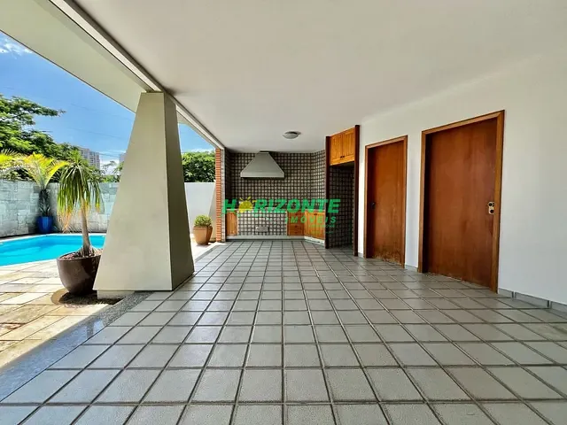 Casa com 520m² 3 quartos e 5 banheiros, à venda, no bairro Jardim Aquarius em São José dos Campos