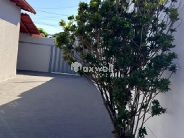 Casa com 386m² 3 quartos e 2 banheiros, à venda, no bairro Goiânia Park Sul em Aparecida de Goiânia